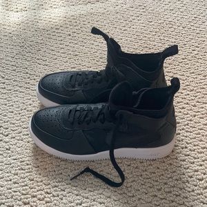 Black Nike Airforce 1